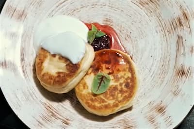Фирменный рецепт «Формулы еды»: сырники с рисовой мукой Фирменный рецепт «Формулы еды»: сырники с рисовой мукой
